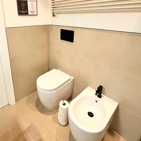 Red Collection, Boutiques Rooms&suites, Center Couette-café Modène