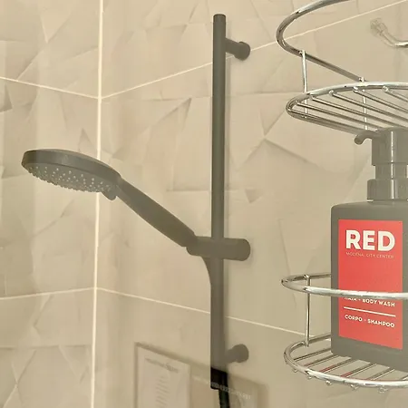 Red Collection, Boutiques & Suites, Center 3* مودينا
