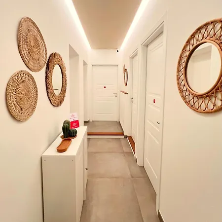 Red Collection, Boutiques & Suites, Center فندق مبيت وإفطار مودينا