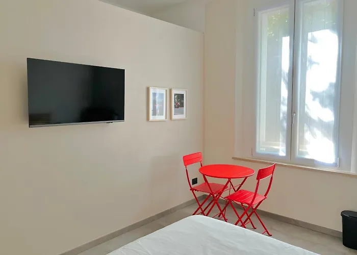 Bed & Breakfast Red Collection, Boutiques & Suites, Center