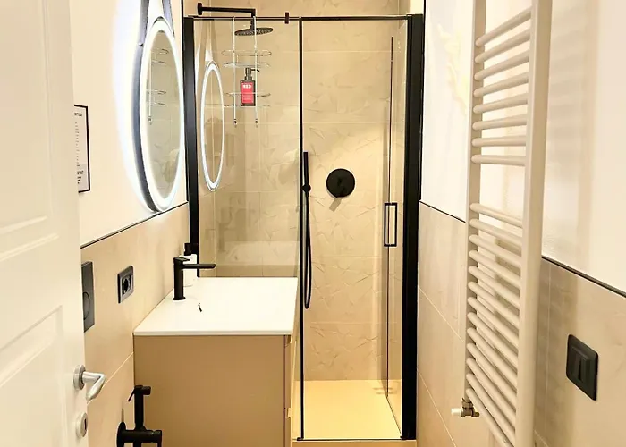 Red Collection, Boutiques & Suites, Center 3*