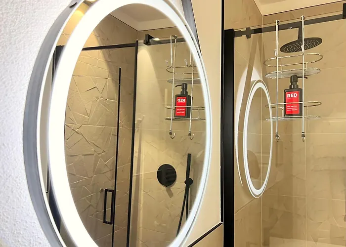 Red Collection, Boutiques & Suites, Center 3* Modena