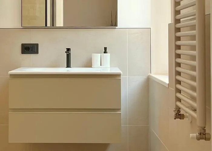 Red Collection, Boutiques & Suites, Center Modena