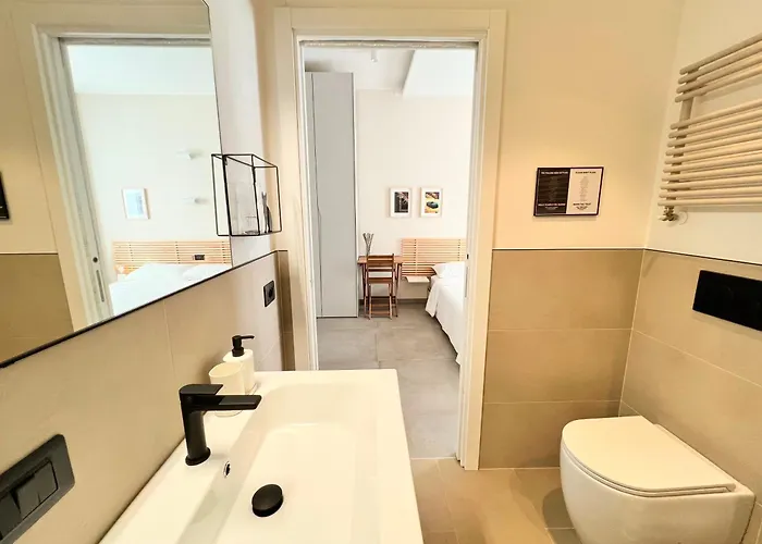 Bed & Breakfast Red Collection, Boutiques & Suites, Center 3*