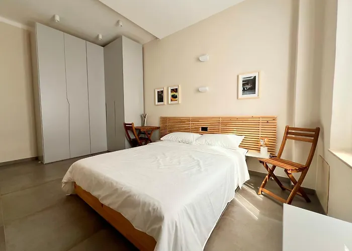 Red Collection, Boutiques & Suites, Center