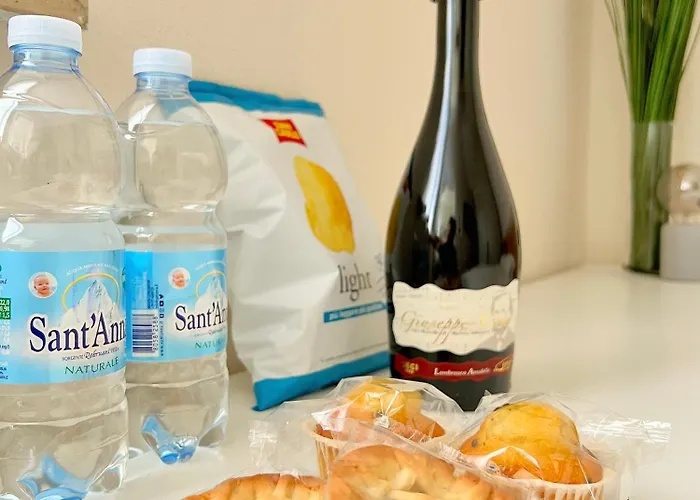 Red Collection, Boutiques & Suites, Center