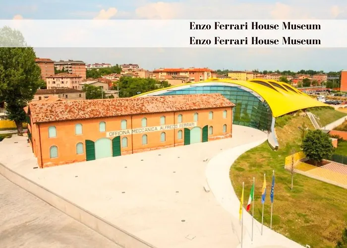 Red Collection, Boutiques & Suites, Center 3*